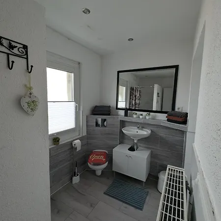 Apartment Maisonettewohnung Am Badesee Bei Kassel *